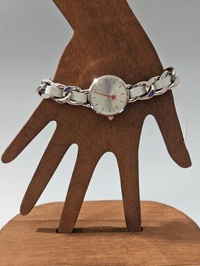 Betsey Johnson Curb Link Chain And Leather Band. Super cute detail on band. V2